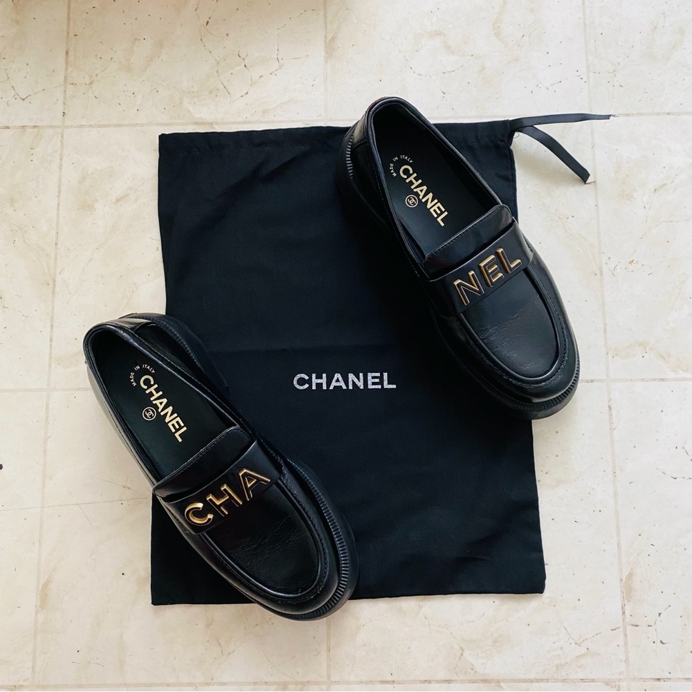 Chanel Made in Italy Black Leather Logo Lug Chunky Sole Platform Loafers Size 8